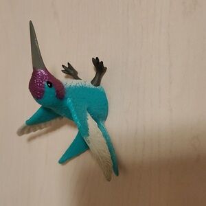 Archie McPhee Finger Hummingbird Chipper